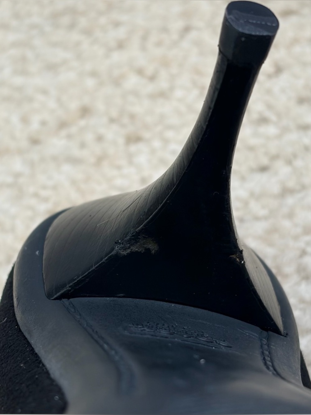 Coach Black Suede Sarrah Kitten Heels 8
Leather Gold Buckle Detail Pointed Toe - Picture 11 of 11